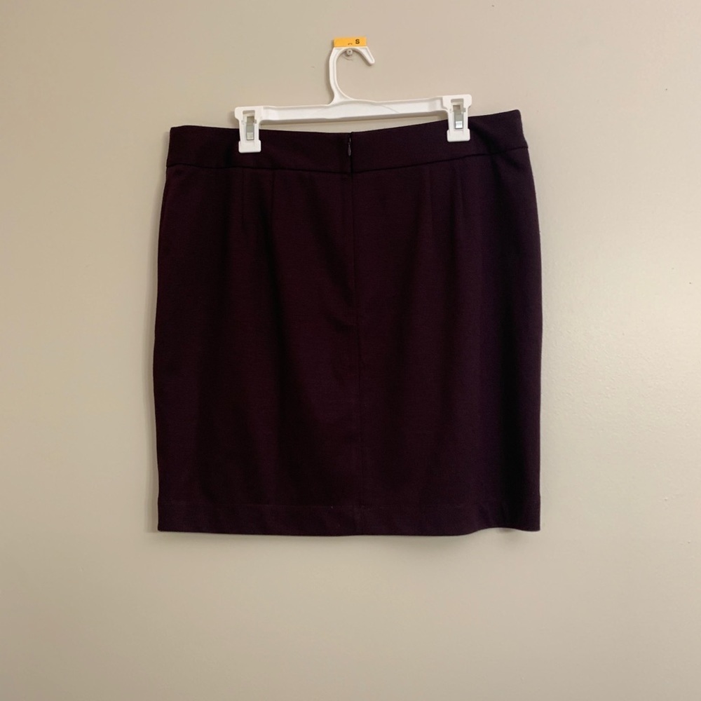 Eggplant colored Pencil Skirt from Loft - Picture 3 of 8